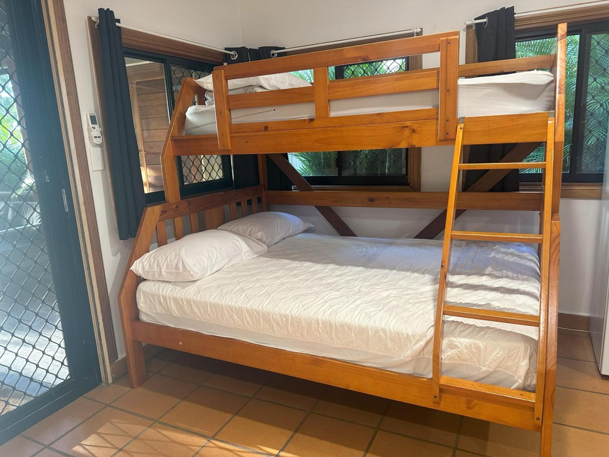 1770 Holiday Village Севънтийн Севънти Екстериор снимка